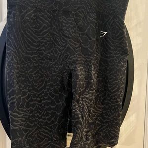 Athletic seamless shorts